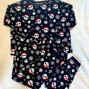 Disney X Tim Burton’s The Nightmare Before Christmas Womens 2x pajama set.